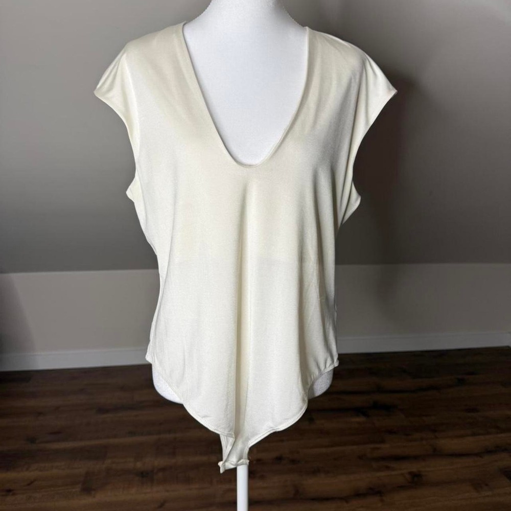 H & M XL Satin Deep V Bodysuit Bundle – Black & Cream Minimal Chic - Picture 2 of 8